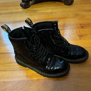 Like new Black Doc Martens size 6
